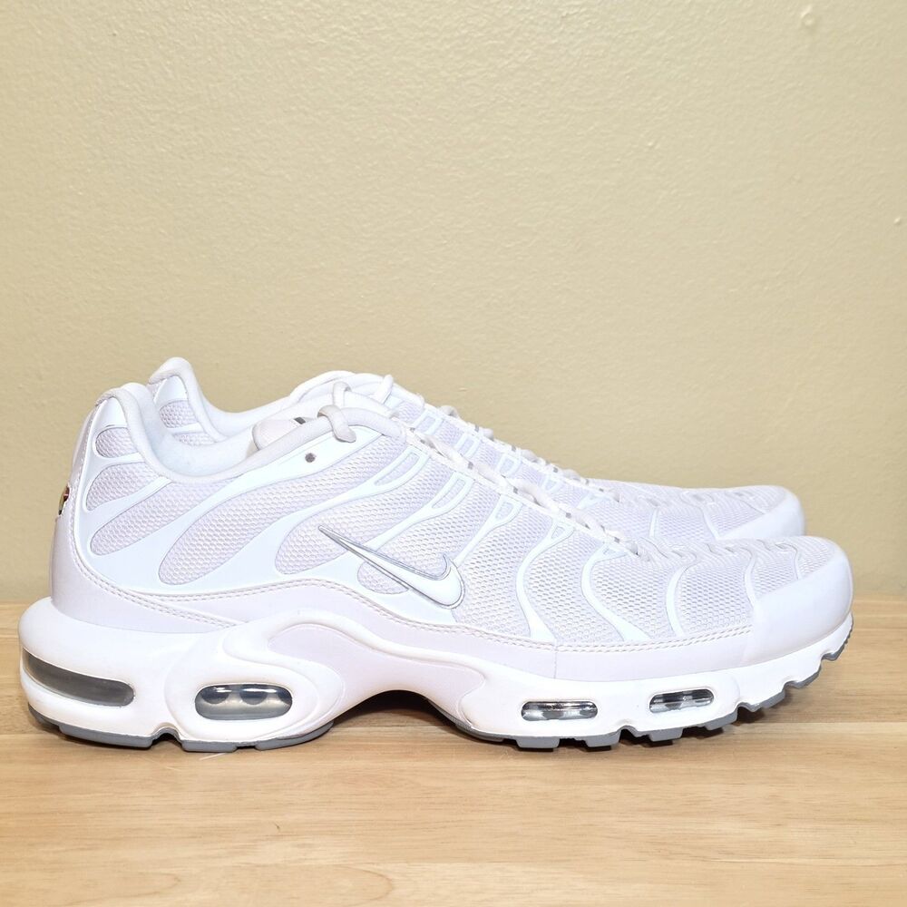 Nike Air Max Plus Triple White Running Shoes 604133-139 Men's Size 12
